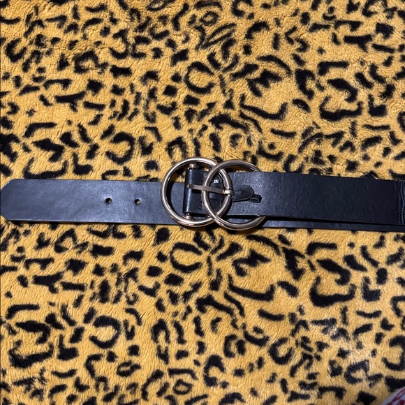 Belt 🩷 - Picture 2 of 4